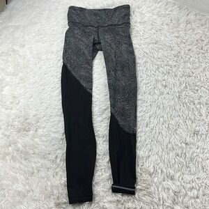 Lululemon Speed Wunder Tight *Asym Free Spirit Ice Grey Black / Black